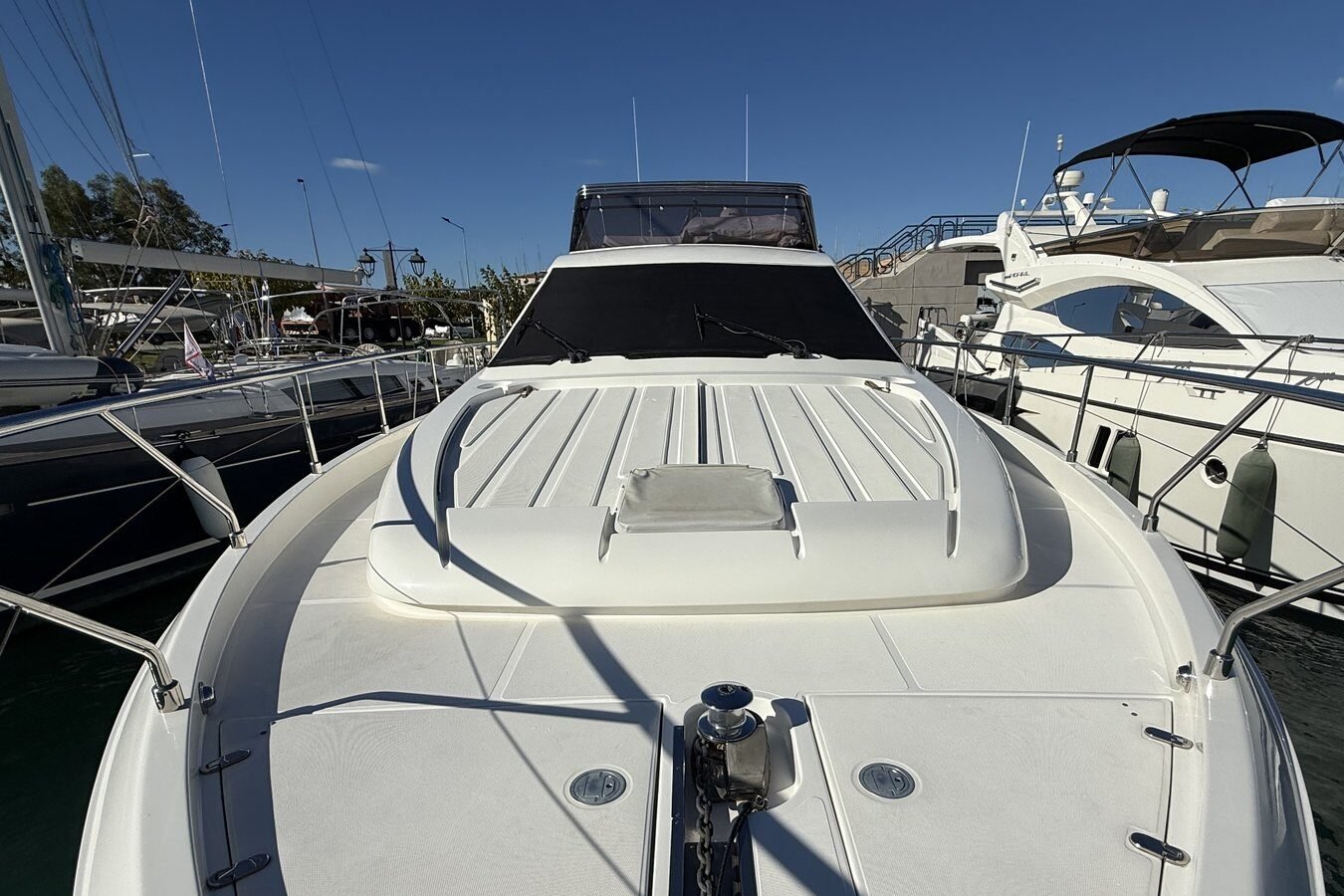 yachtImage_ext_1080_29660