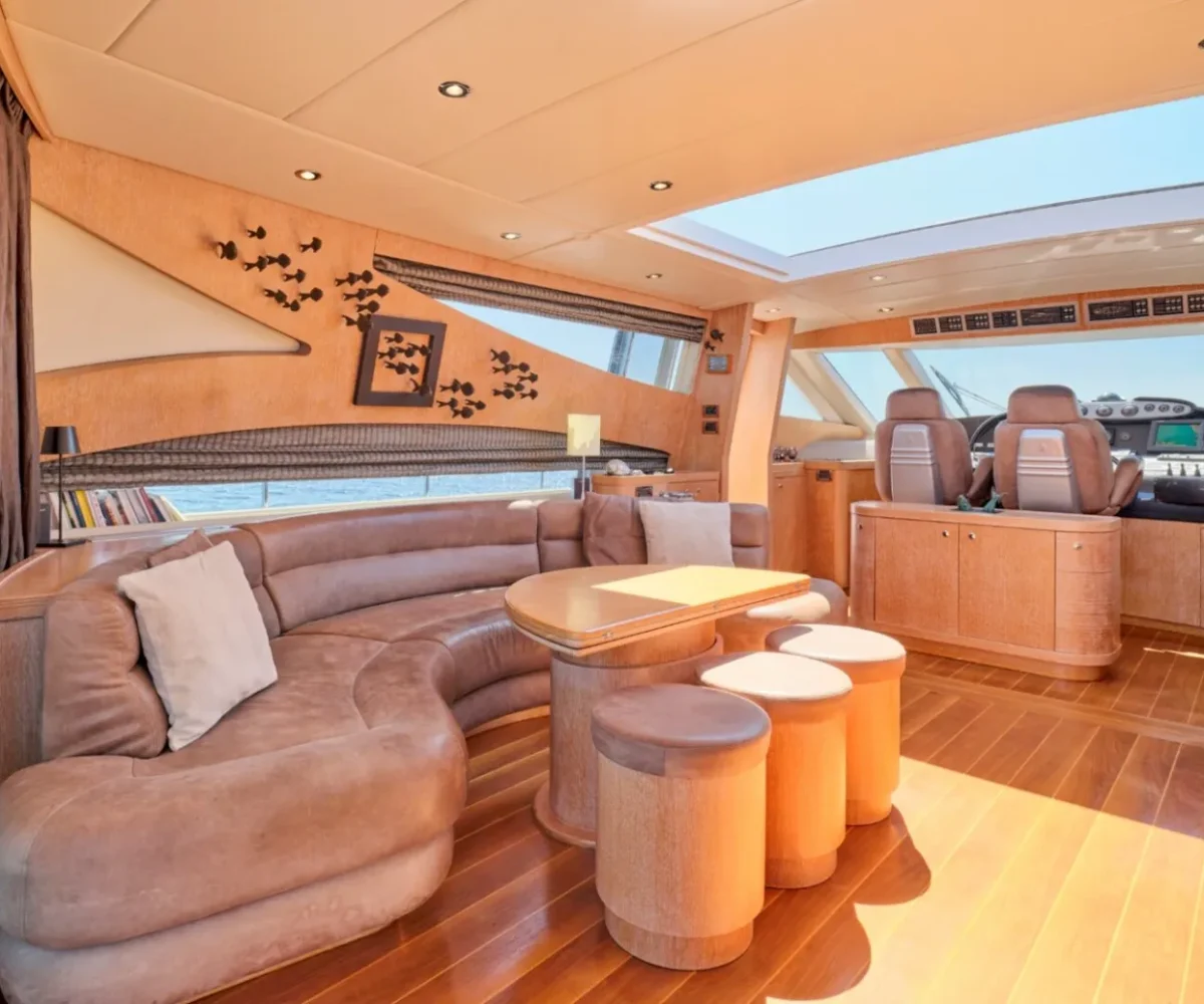 ALFAMARINE 78 INTERIOR (2)