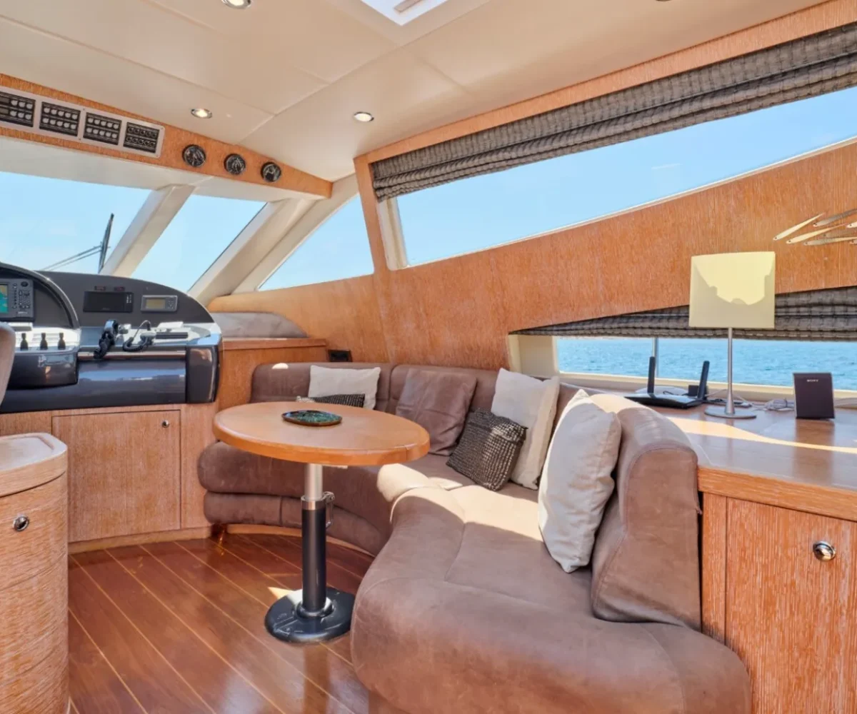 ALFAMARINE 78 INTERIOR (5)