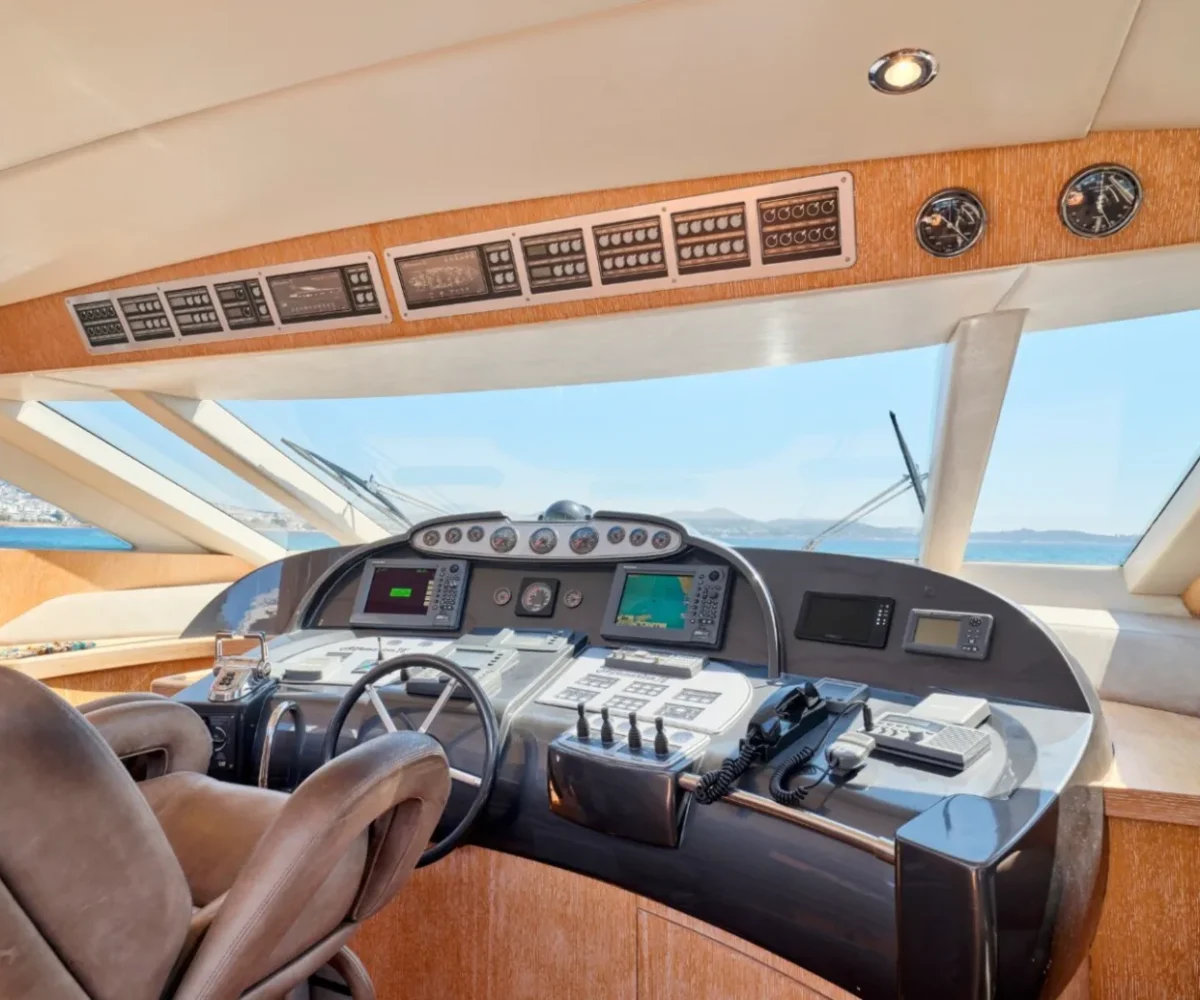 ALFAMARINE 78 INTERIOR (6)
