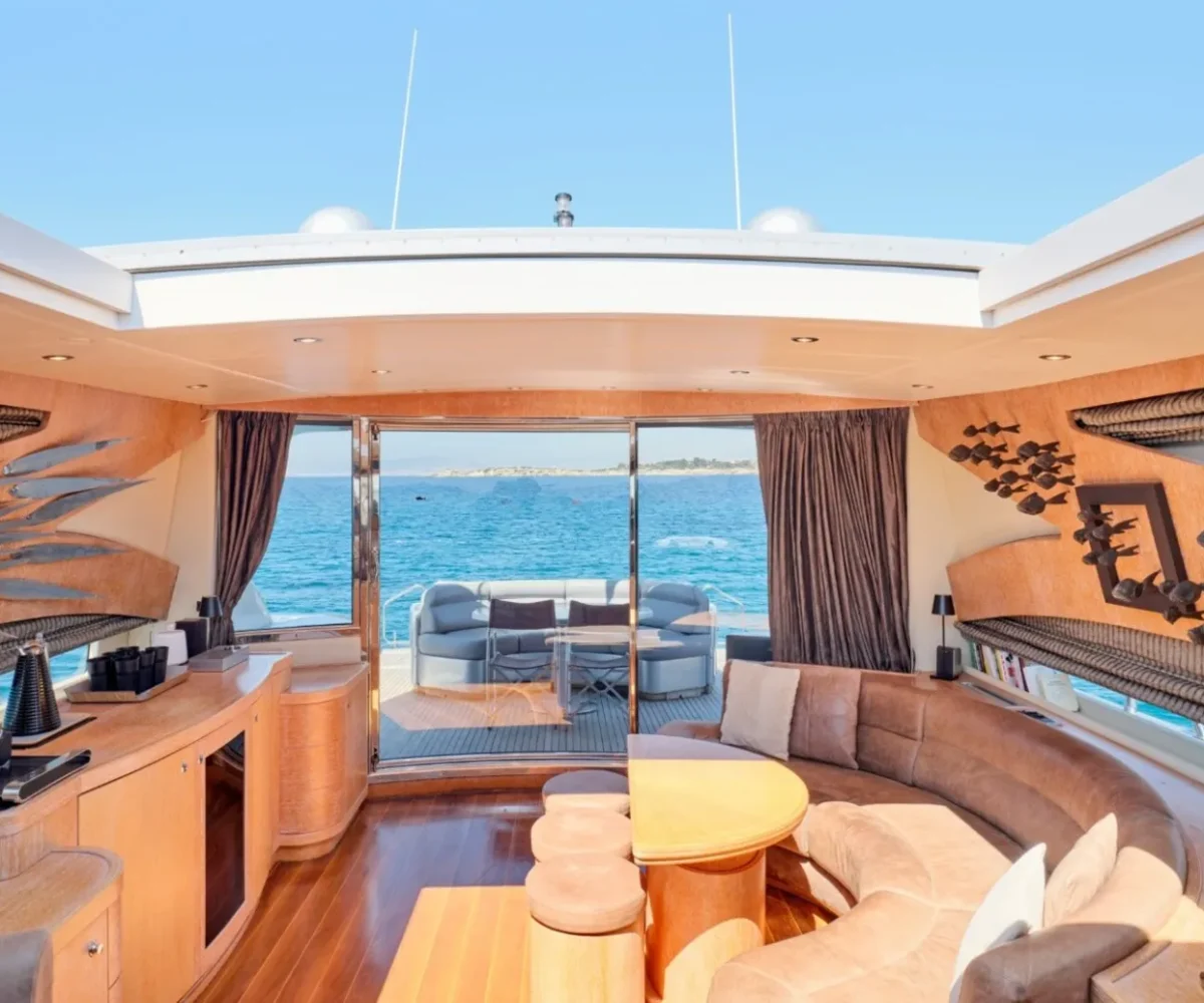 ALFAMARINE 78 INTERIOR (7)