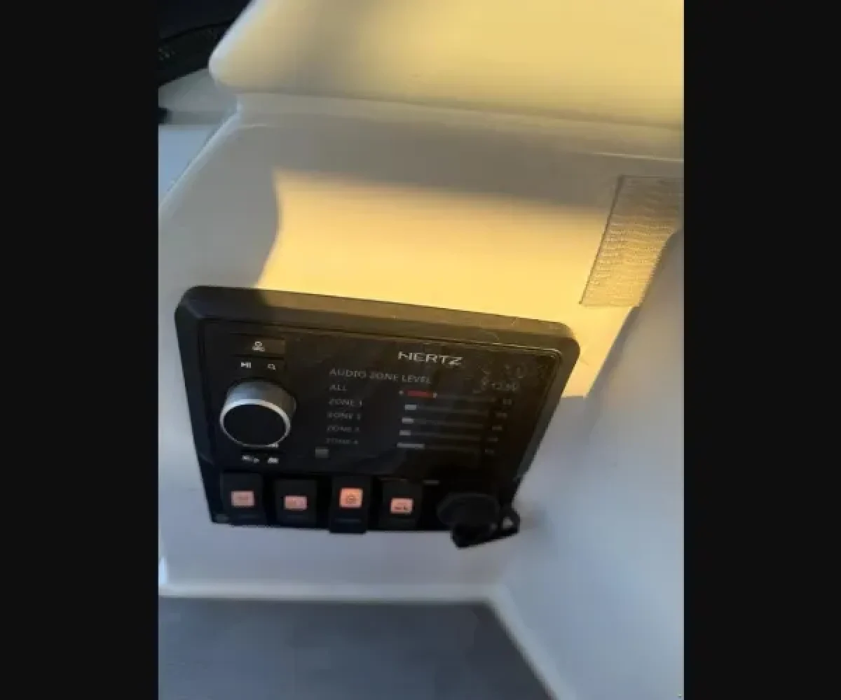 AZIMUT 43 EXTERIOR (19)