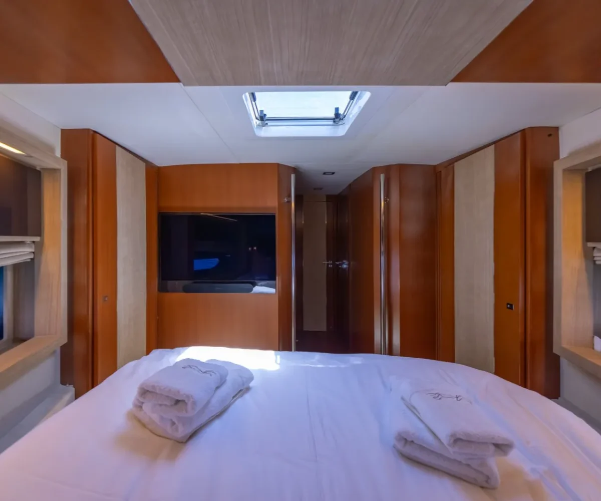 BAIA ITALIA 70 INTERIOR (13)