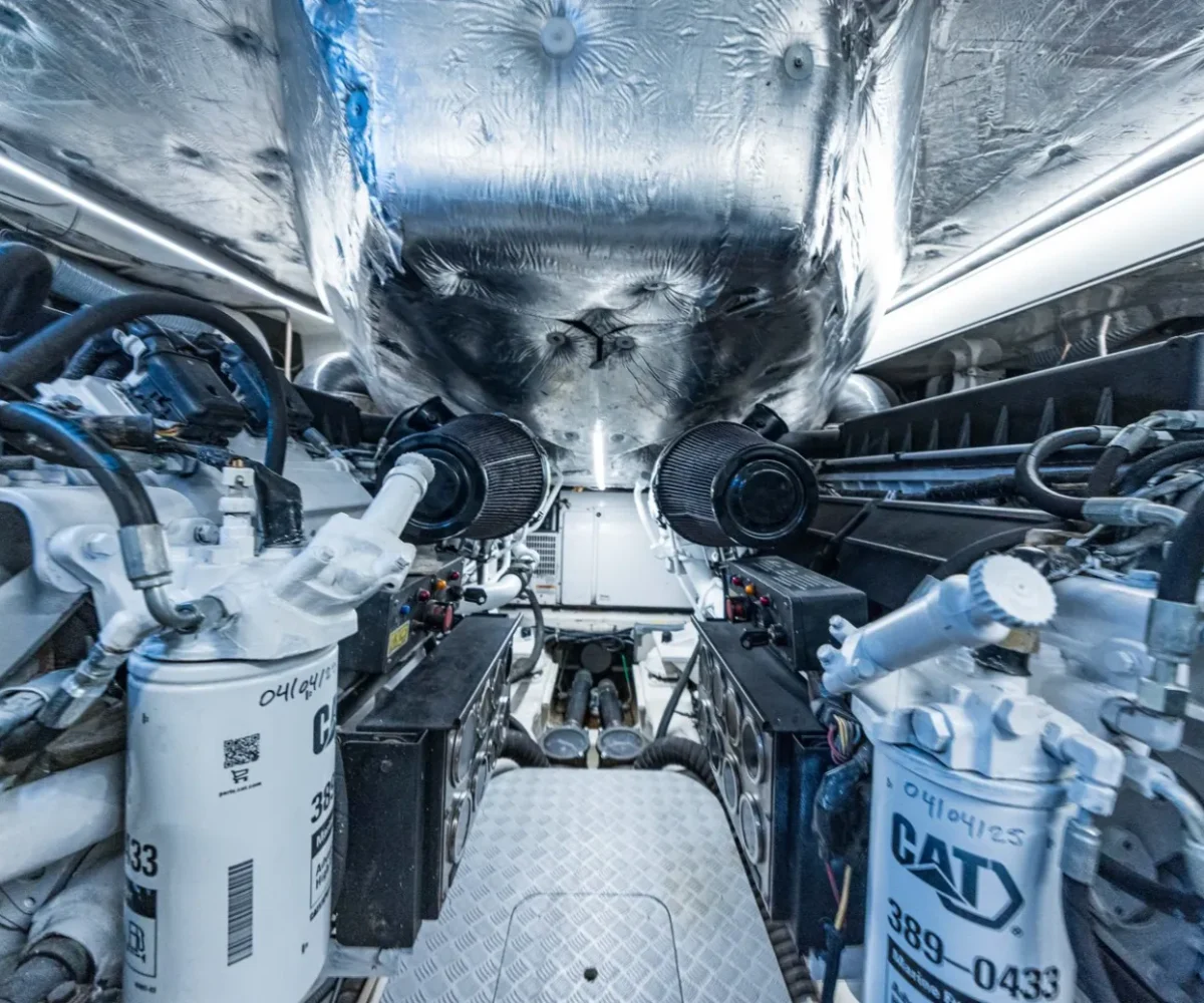 BAIA ITALIA 70 INTERIOR (2)