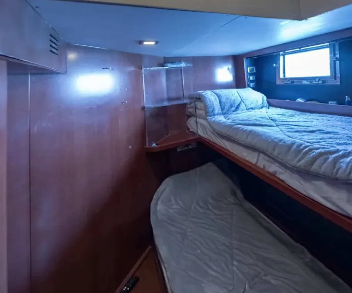 BAIA ITALIA 70 INTERIOR (27)