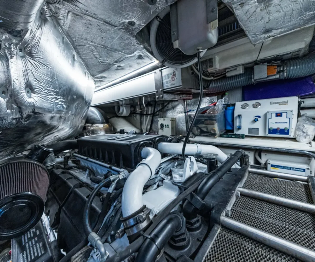 BAIA ITALIA 70 INTERIOR (3)