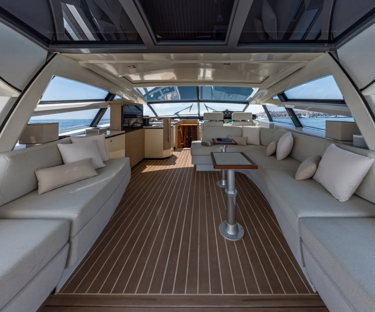 BAIA ITALIA 70 INTERIOR (4)