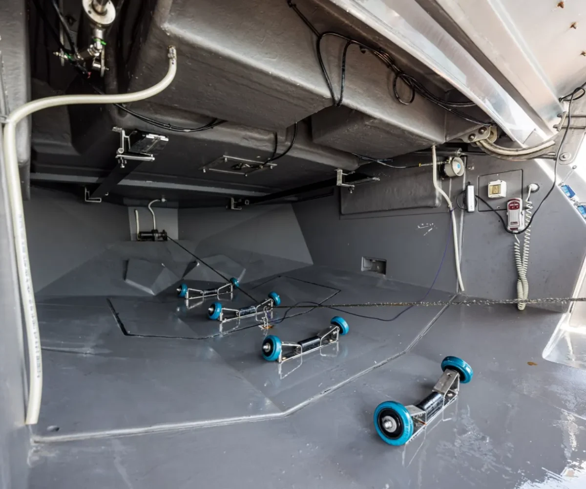 BAIA ITALIA 70 INTERIOR (8)