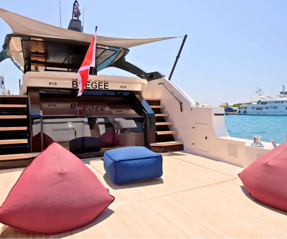 BG74#19 EXTERIOR (24)