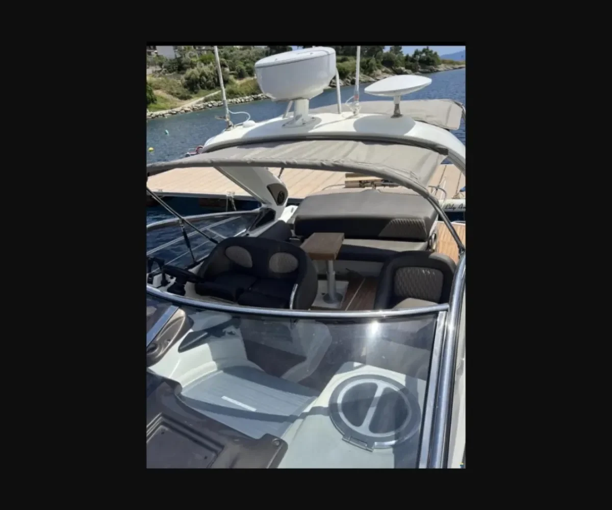 CRANCHI ENDURANCE 33 EXTERIOR (9)