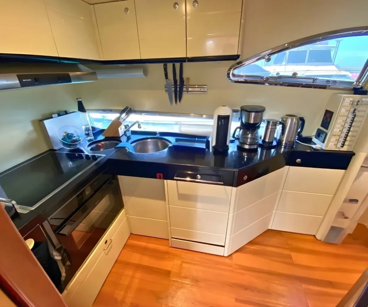 FERRETTI 68 MY OKIYO (1)