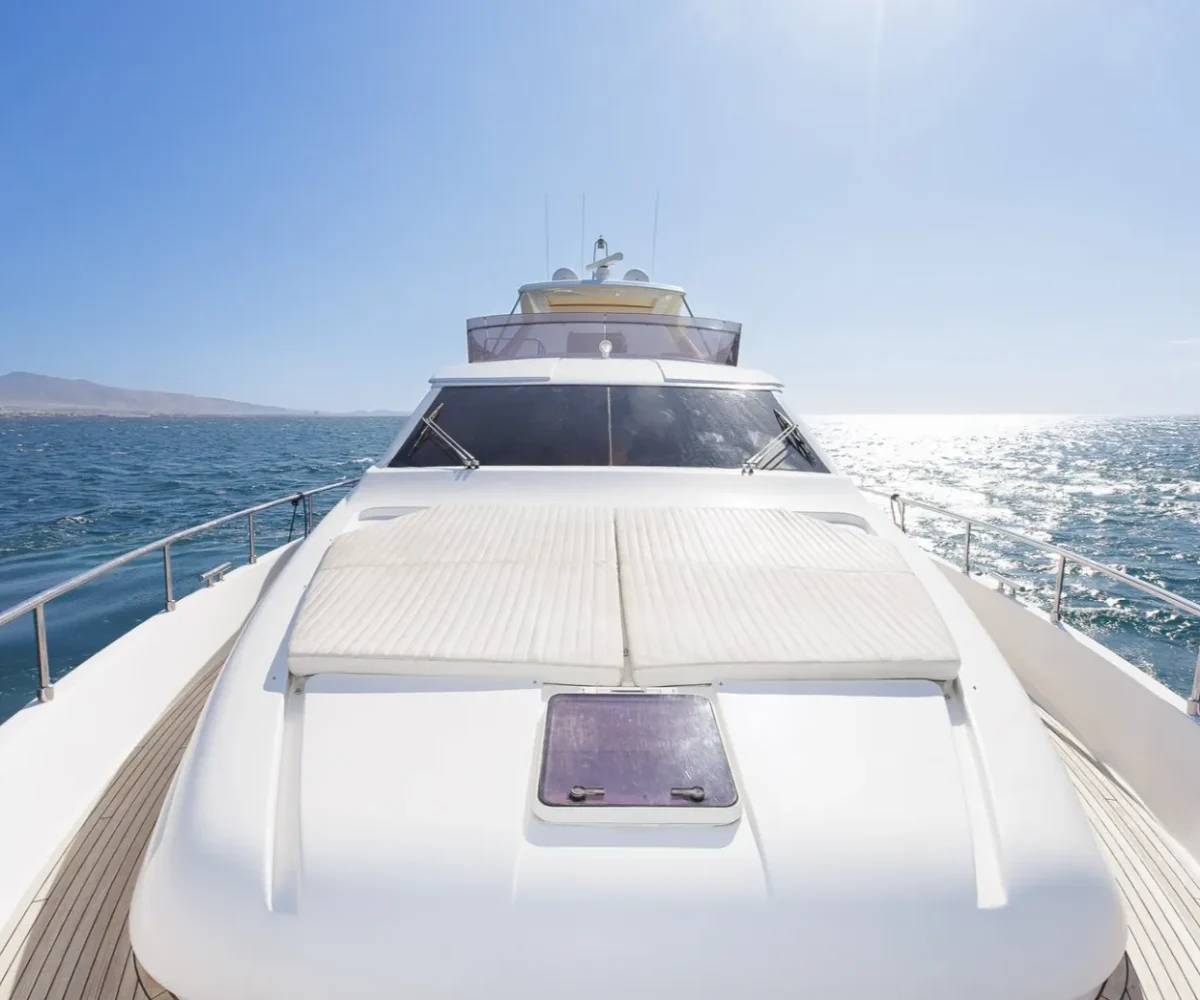 FERRETTI 750 EXTERIOR (13)