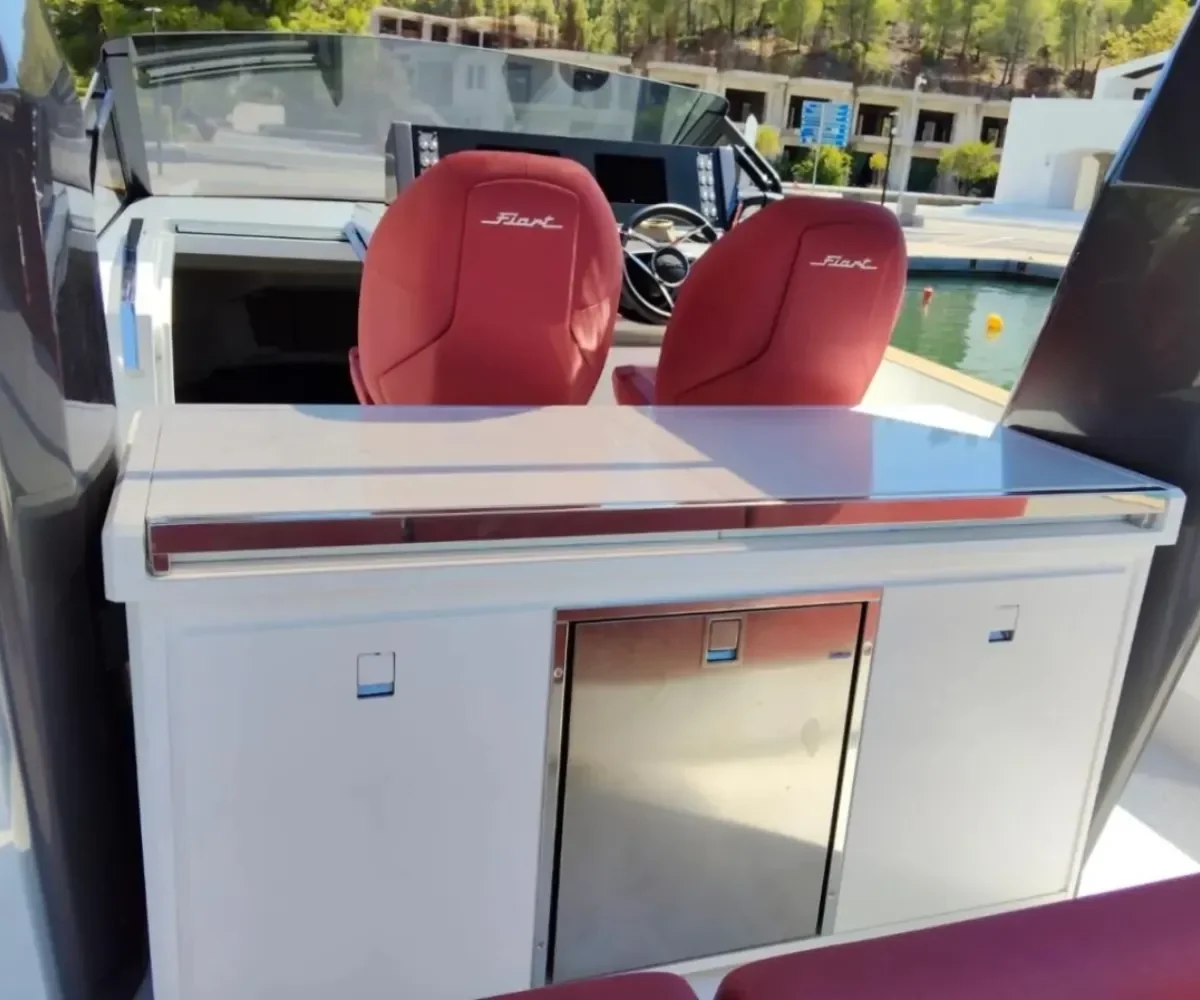 FIART 35 SEAWALKER EXTERIOR (7)
