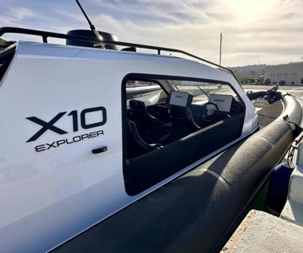 GOLDFISH X10 EXTERIOR (5)