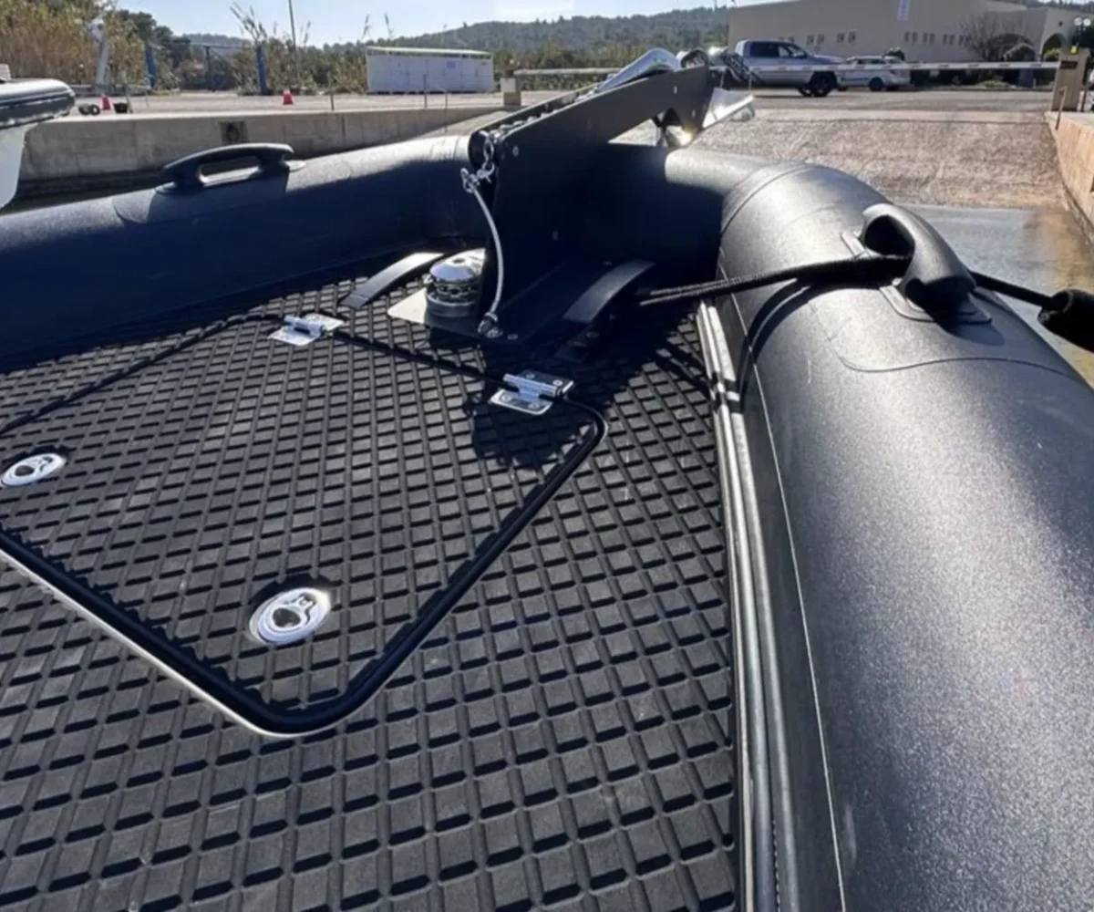 GOLDFISH X10 EXTERIOR (6)