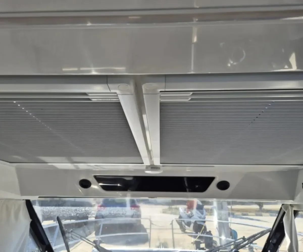 JEANEAU MERRY FISHER 895 S2 INTERIOR (4)