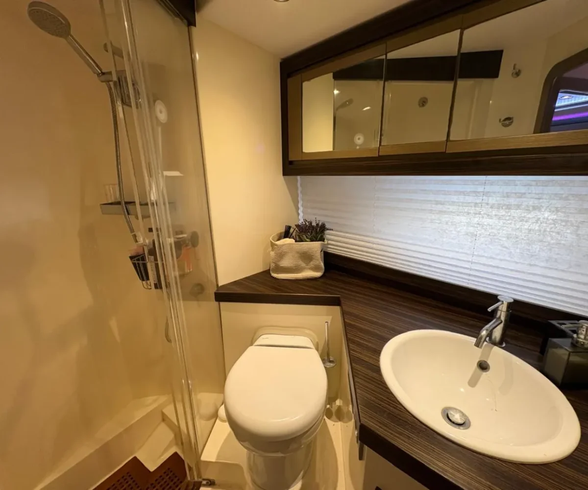 MARIZA OF LONDON INTERIOR (18)