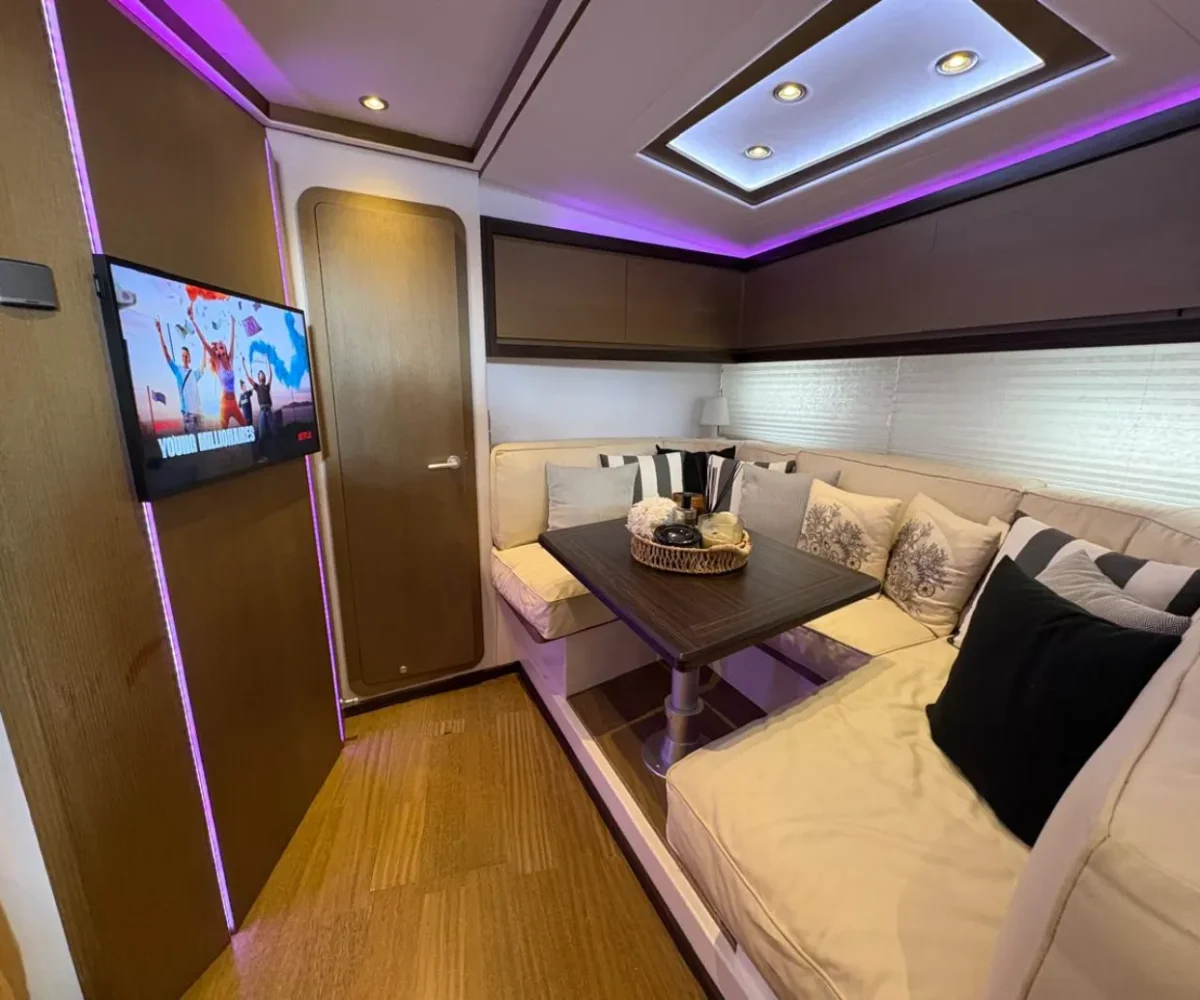 MARIZA OF LONDON INTERIOR (3)