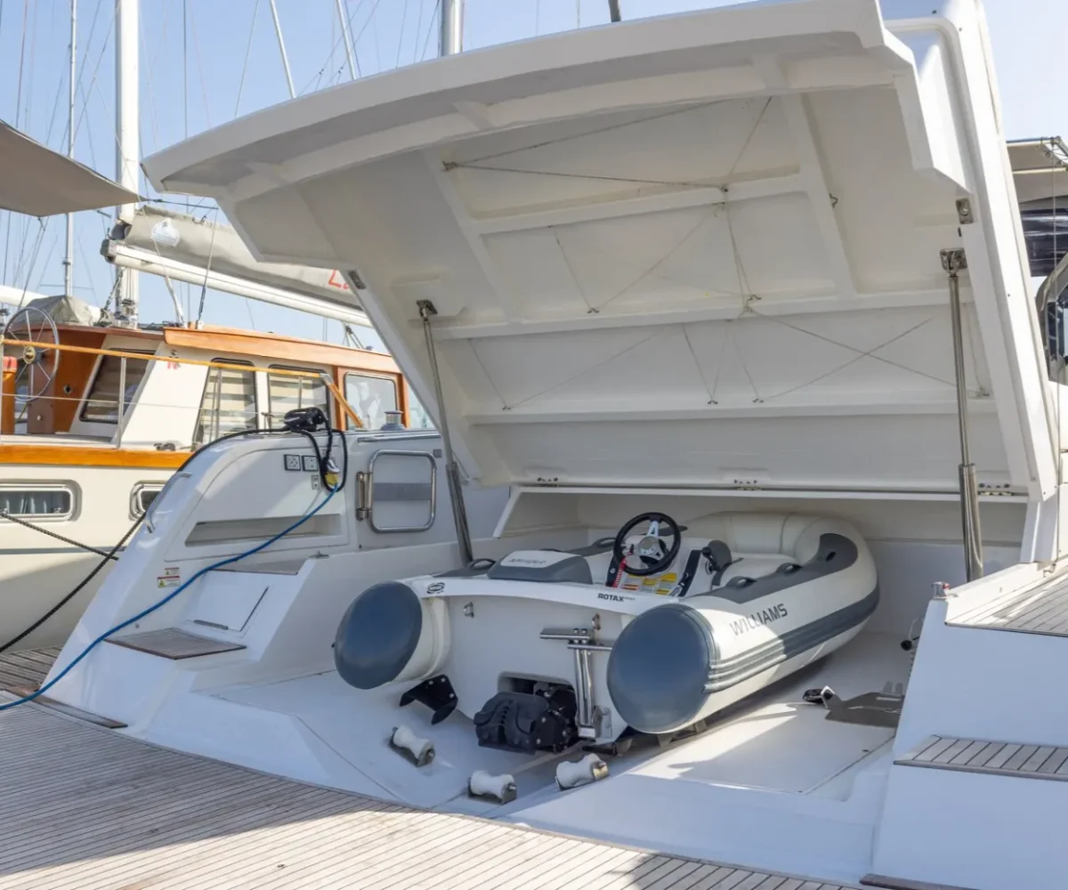 PARDO 50 MY IDA EXTERIOR (15)