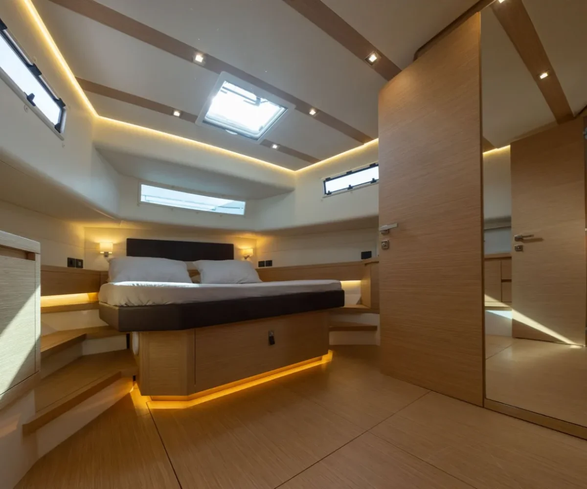 PARDO 50 MY IDA INTERIOR (1)