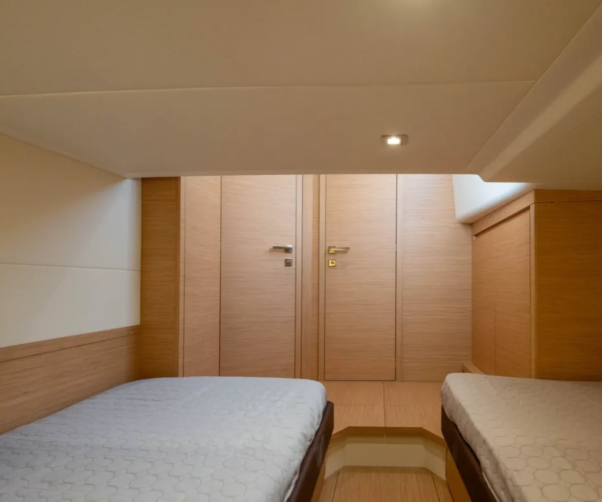 PARDO 50 MY IDA INTERIOR (6)