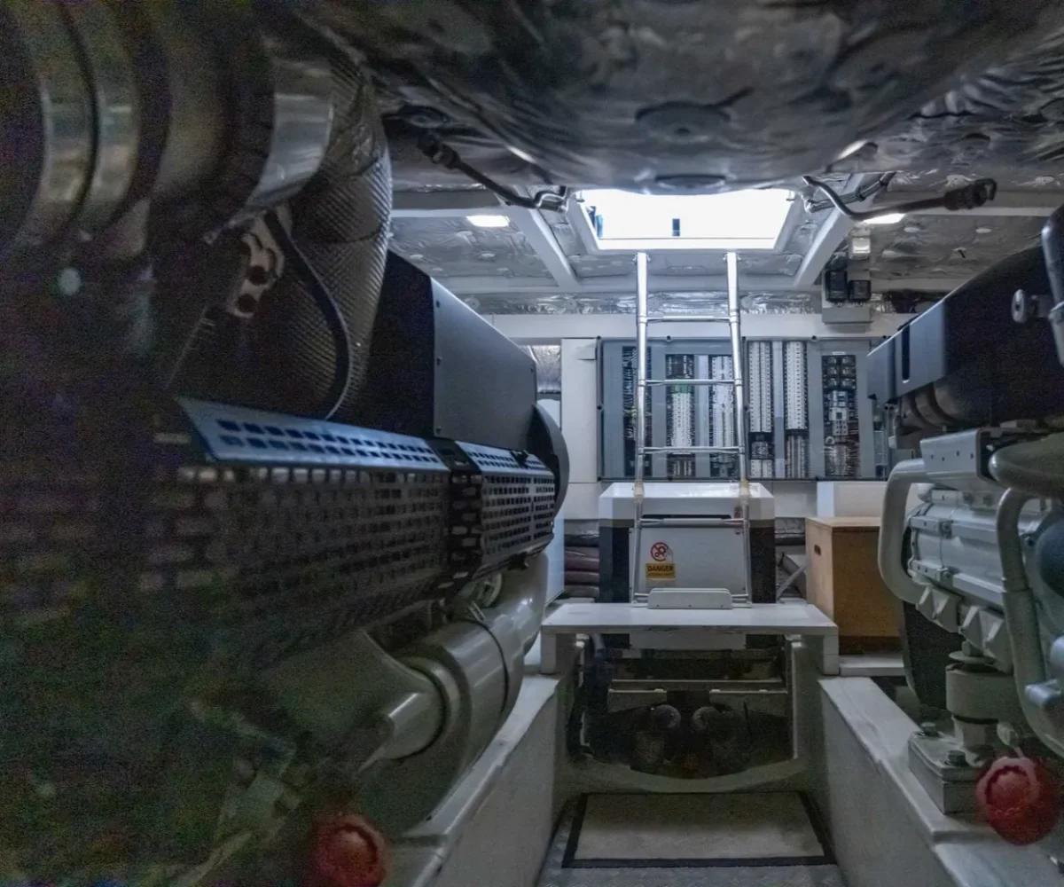 PARDO 50 MY IDA INTERIOR (8)