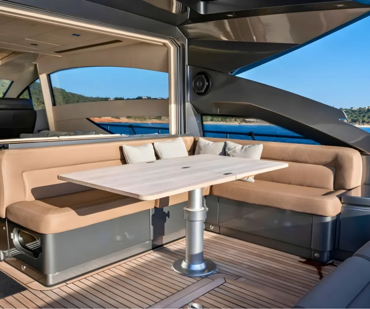 PERSHING 64#06 EXTERIOR (11)