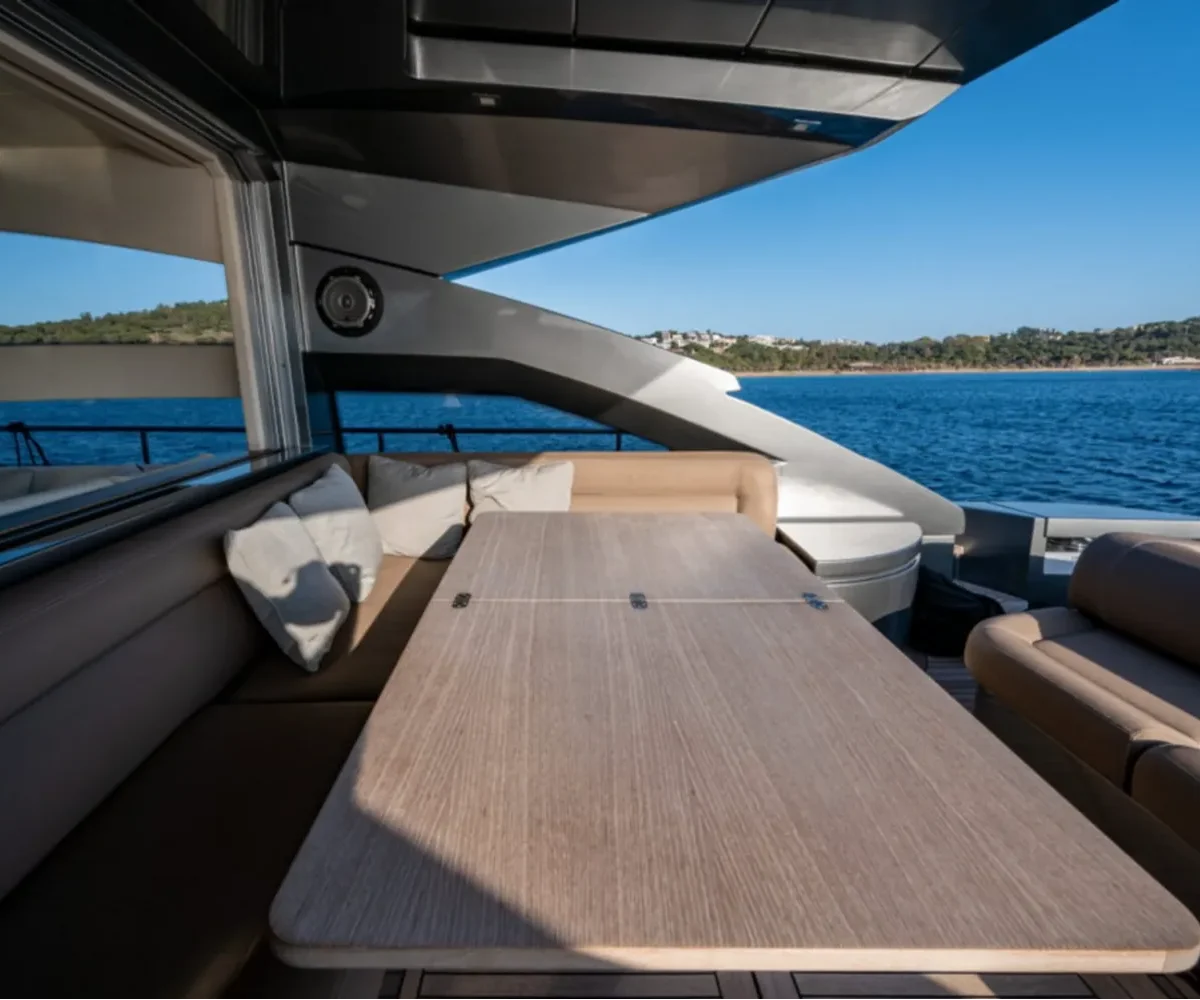 PERSHING 64#06 EXTERIOR (3)