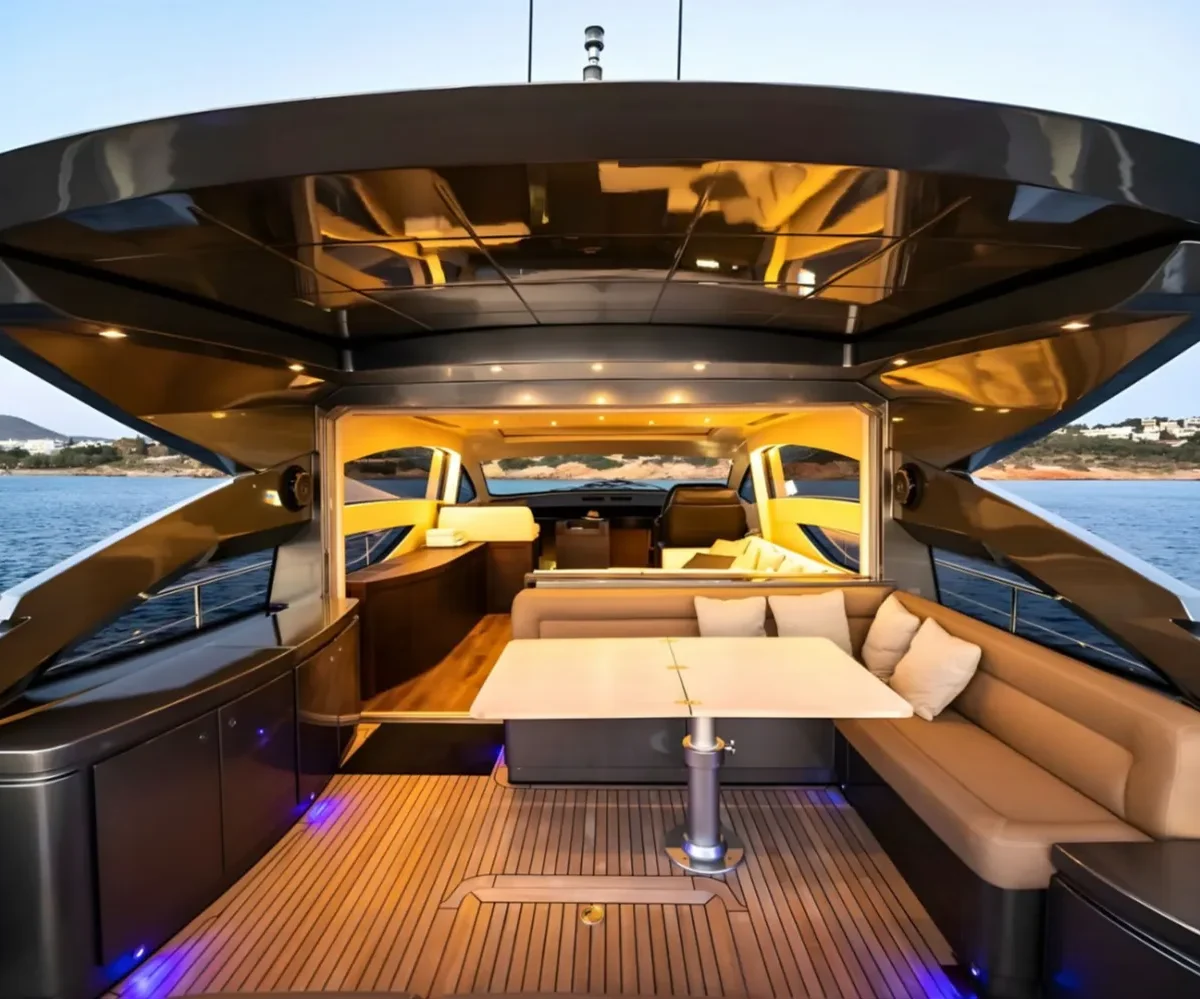 PERSHING 64#06 EXTERIOR (9)