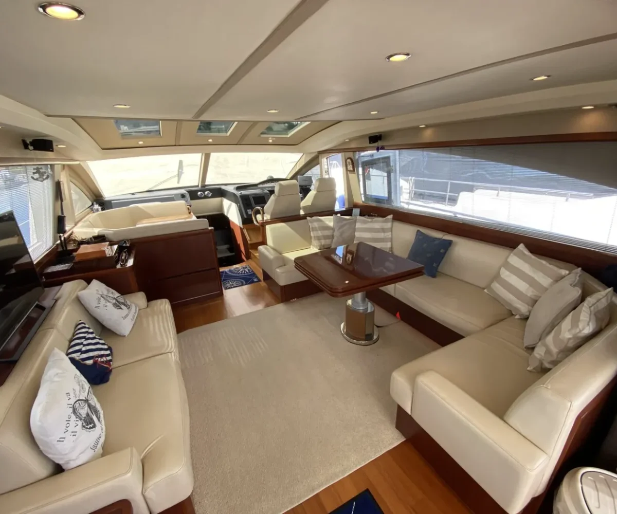 PRINCESS V65 INTERIOR (13)