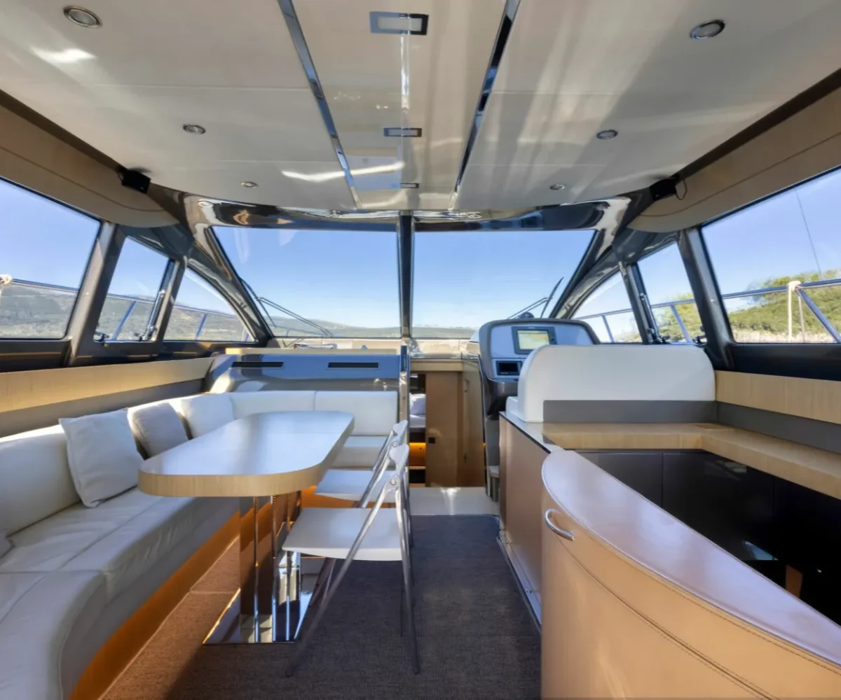 SPORT RIVA 56 INTERIOR (15)