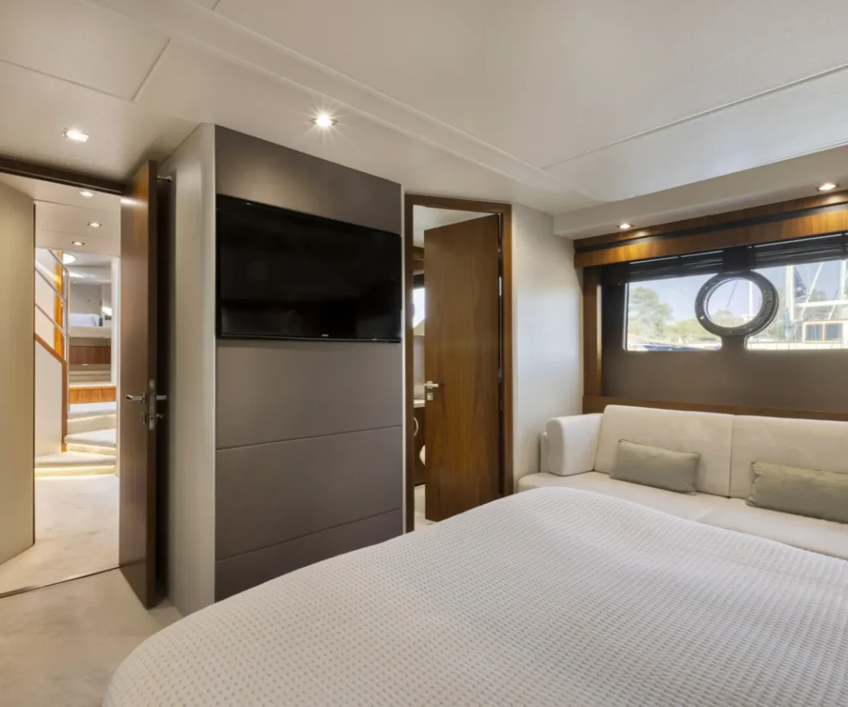 SUNSEEKER 65 INTERIOR (12)
