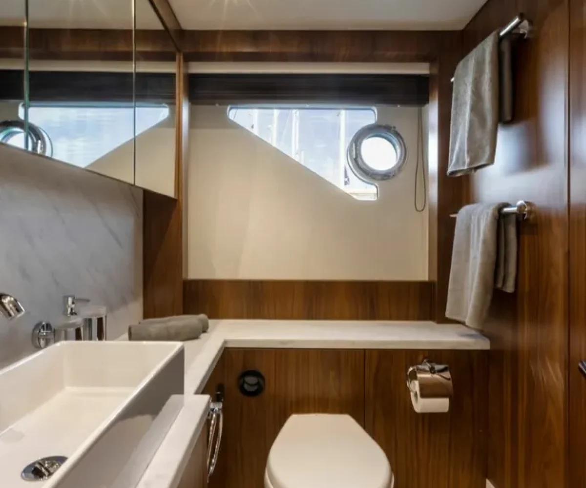 SUNSEEKER 65 INTERIOR (13)