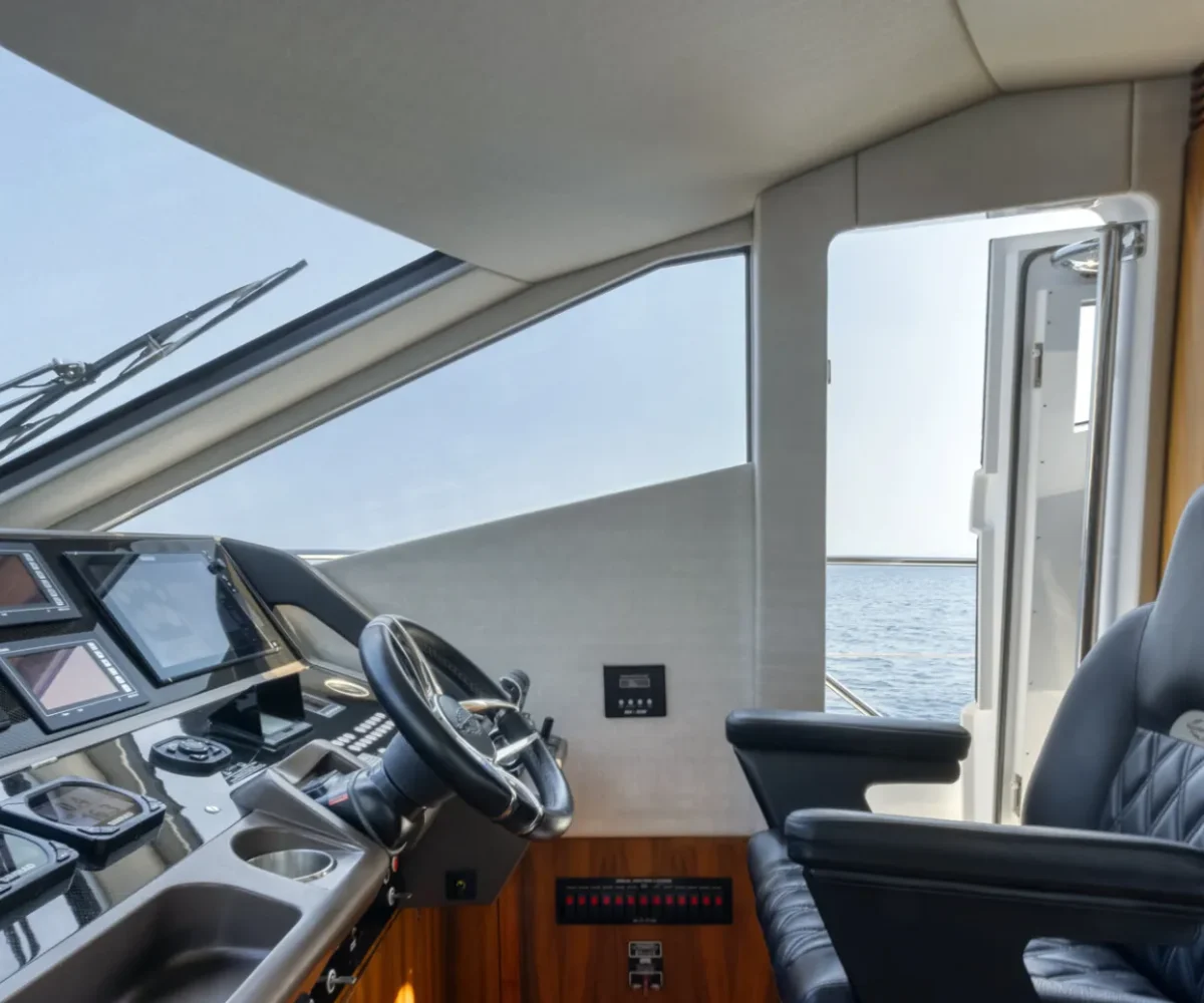 SUNSEEKER 65 INTERIOR (5)