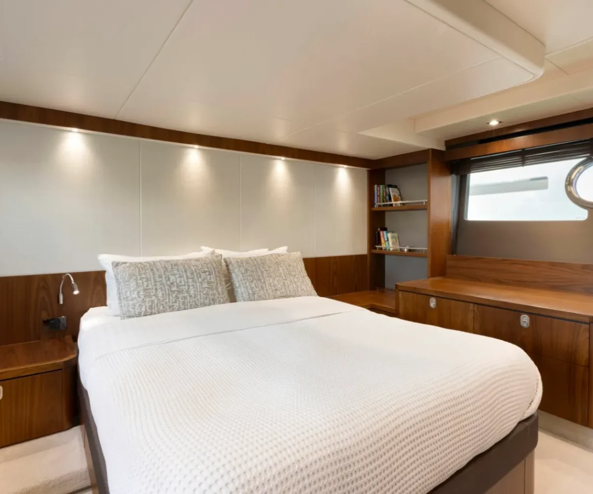 SUNSEEKER 65 INTERIOR (6)