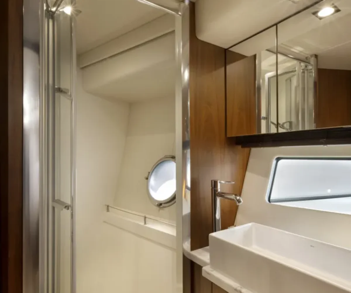 SUNSEEKER 65 INTERIOR (7)