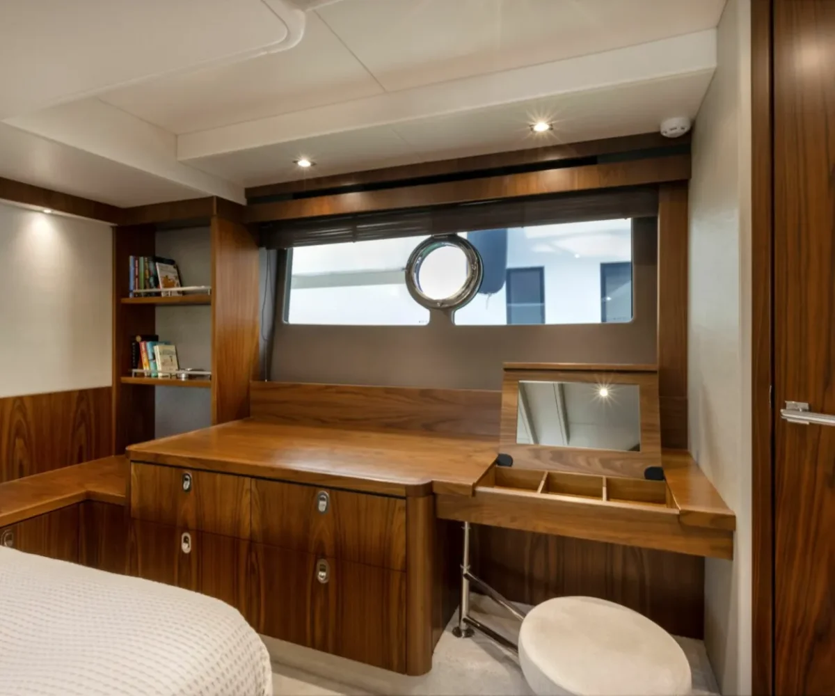 SUNSEEKER 65 INTERIOR (9)