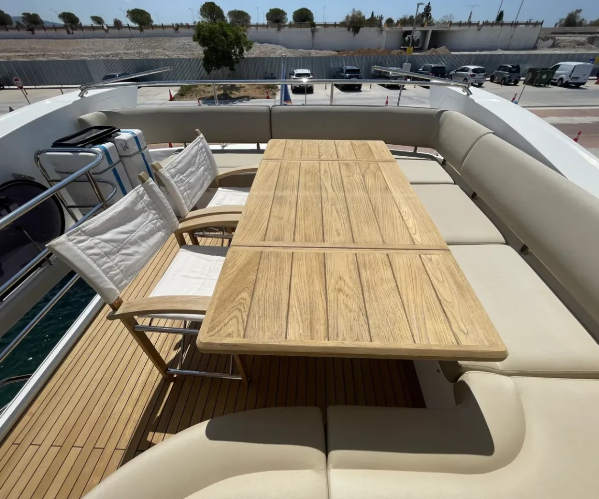 SUNSEEKER 66 (11)