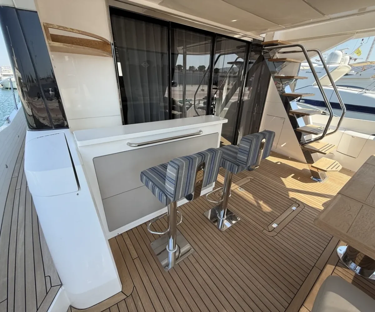 SUNSEEKER 66 (6)