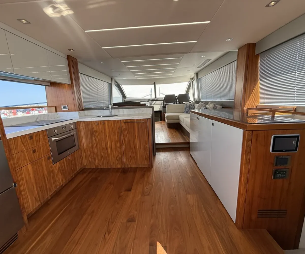 SUNSEEKER 66 INTERIOR (2)