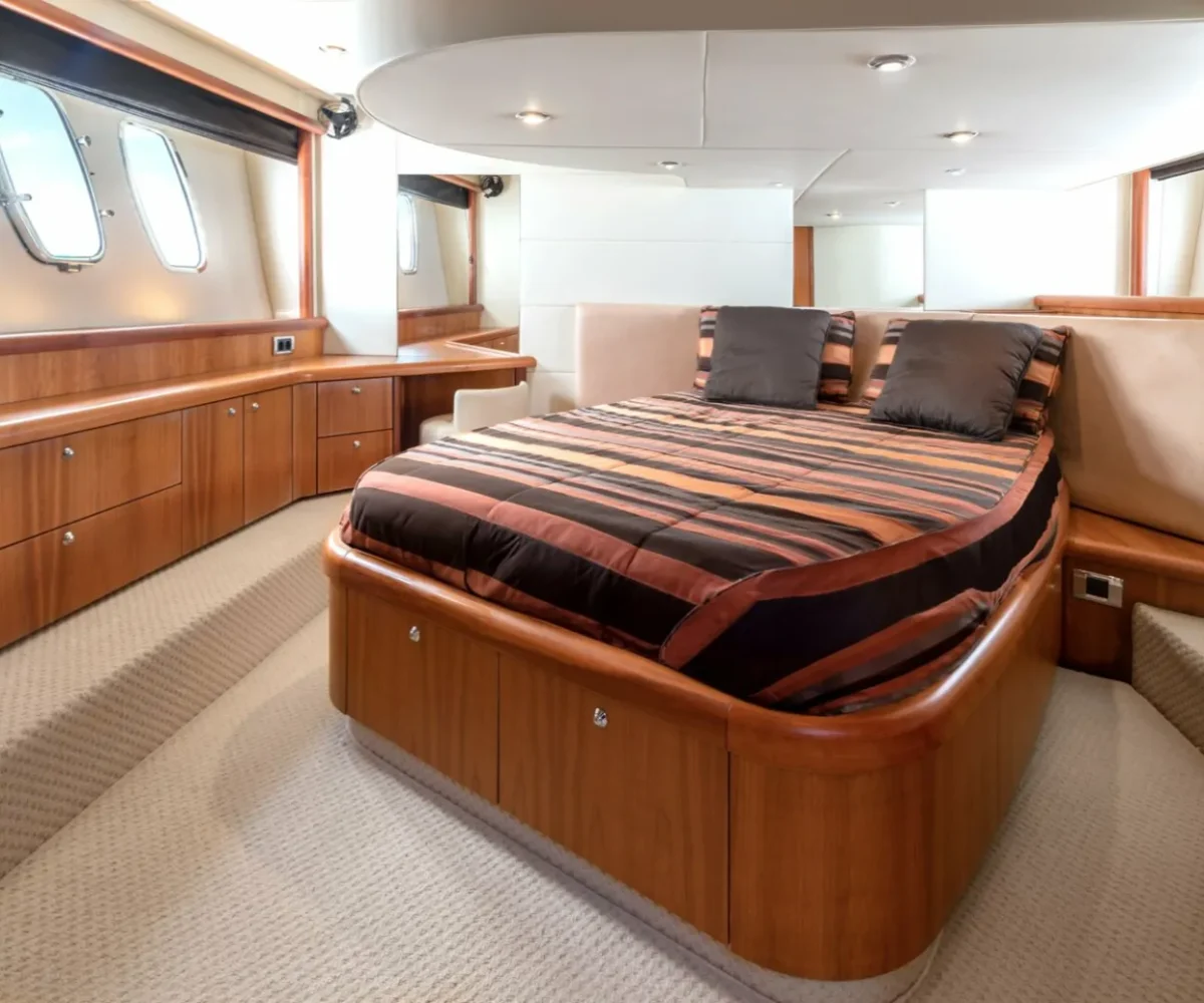 SUNSEEKER PREDATOR 52 INTERIOR (1)