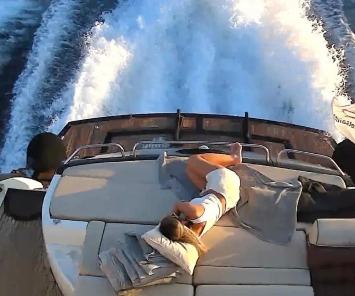 SUNSEEKER PREDATOR 62 EXTERIOR (5)