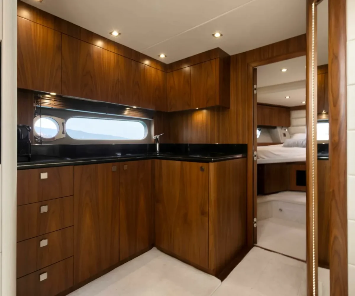 SUNSEEKER SAN REMO INTERIOR (8)