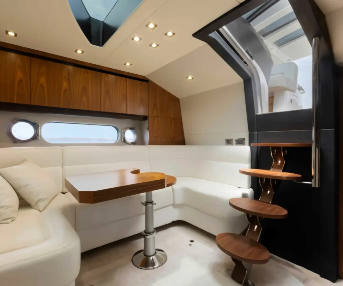 SUNSEEKER SAN REMO INTERIOR (9)