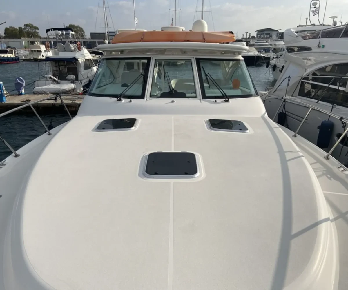 TIARA 42 EXTERIOR (4)