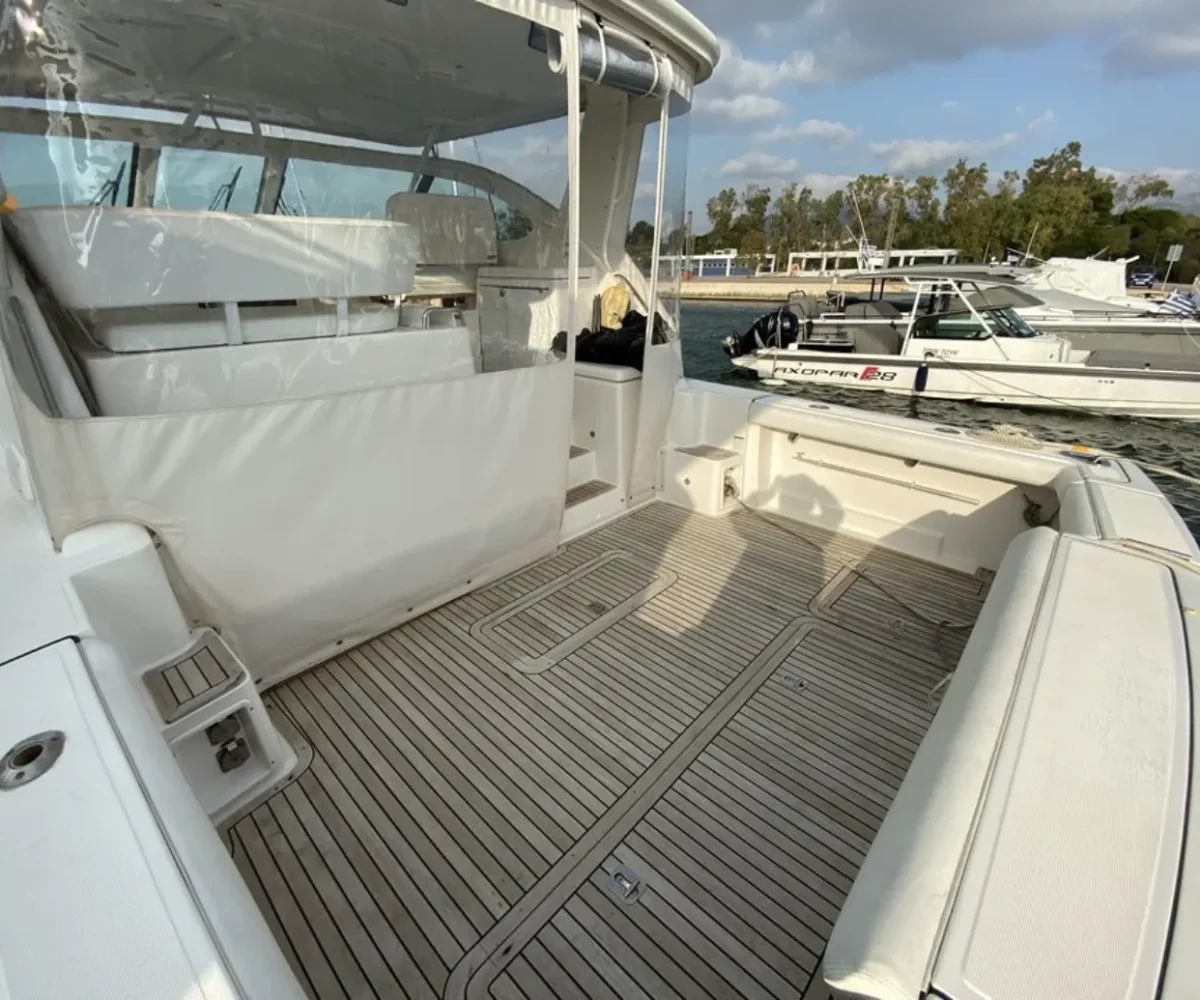 TIARA 42 EXTERIOR (7)
