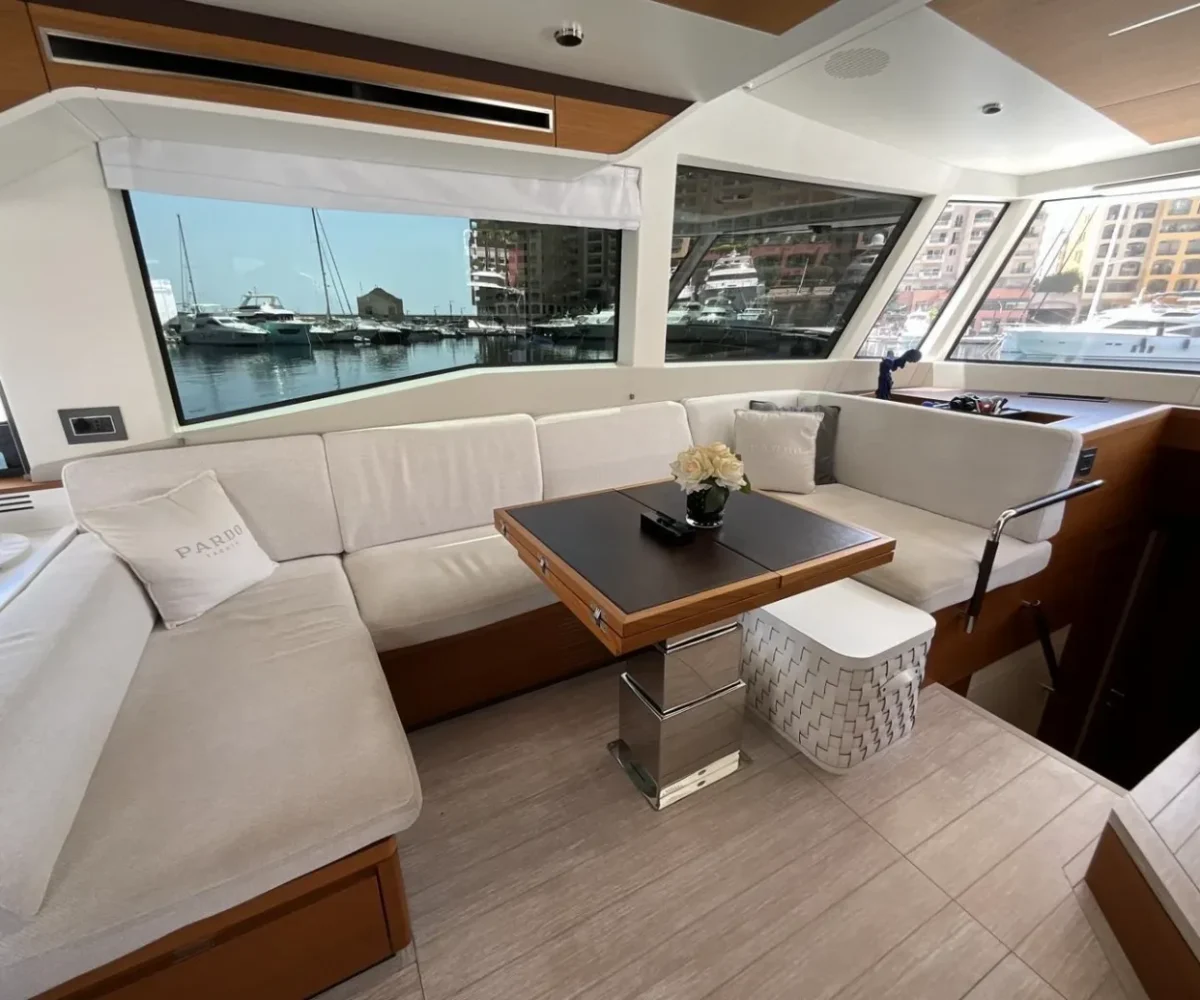 pardo 60 endurance interior (4)