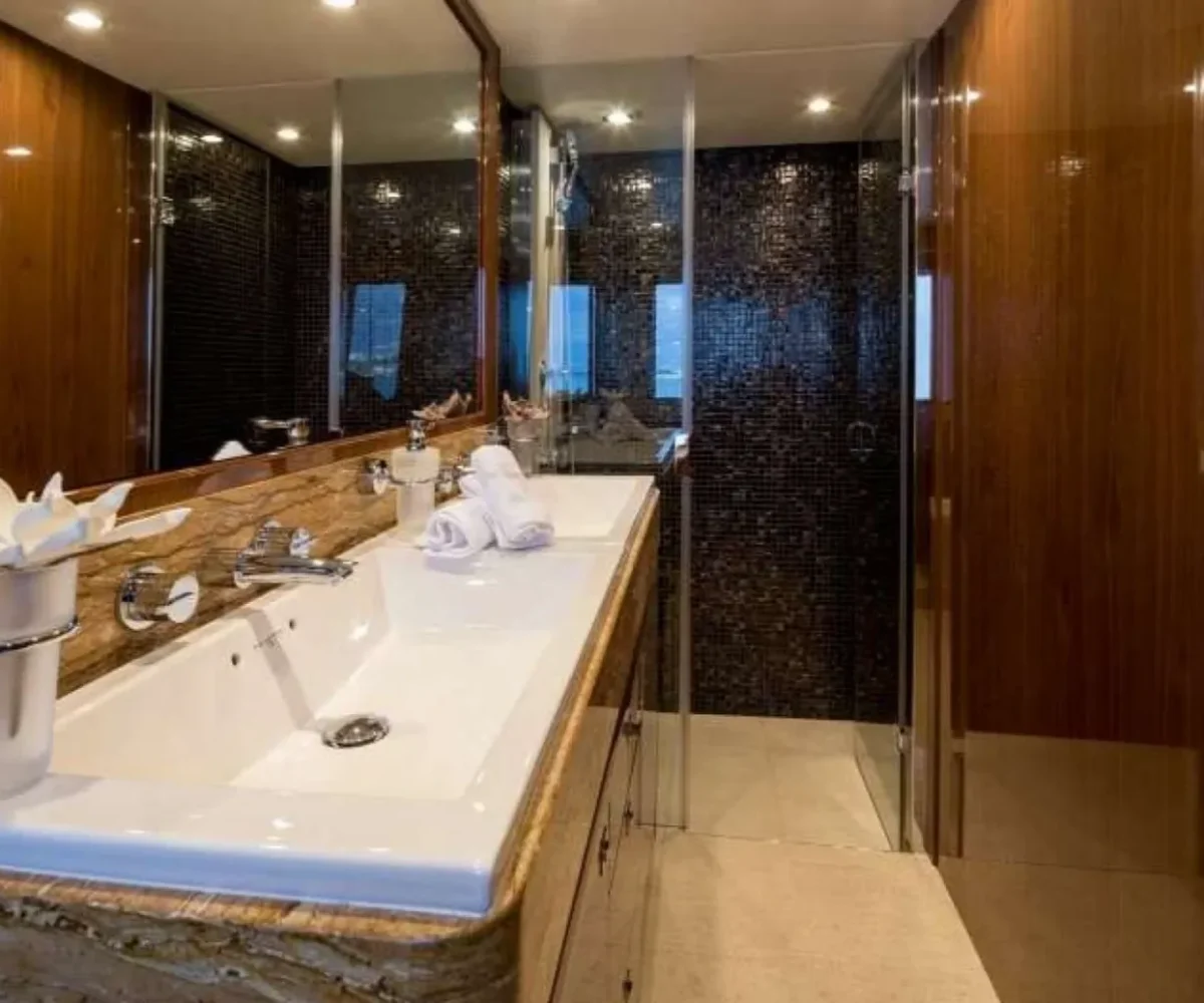 princess 85 interior (12)