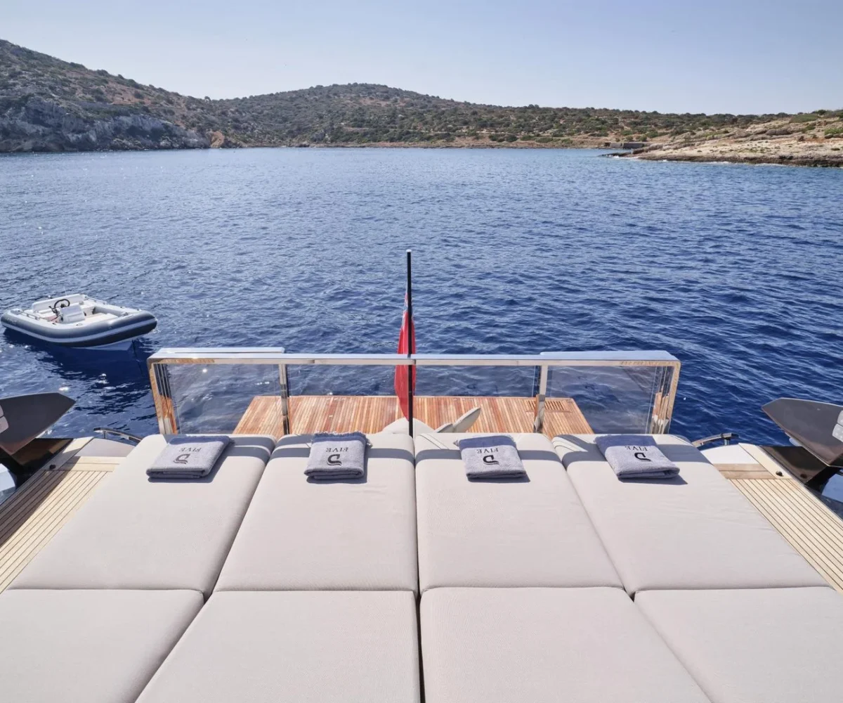 yachtImage_ext_1051_27893