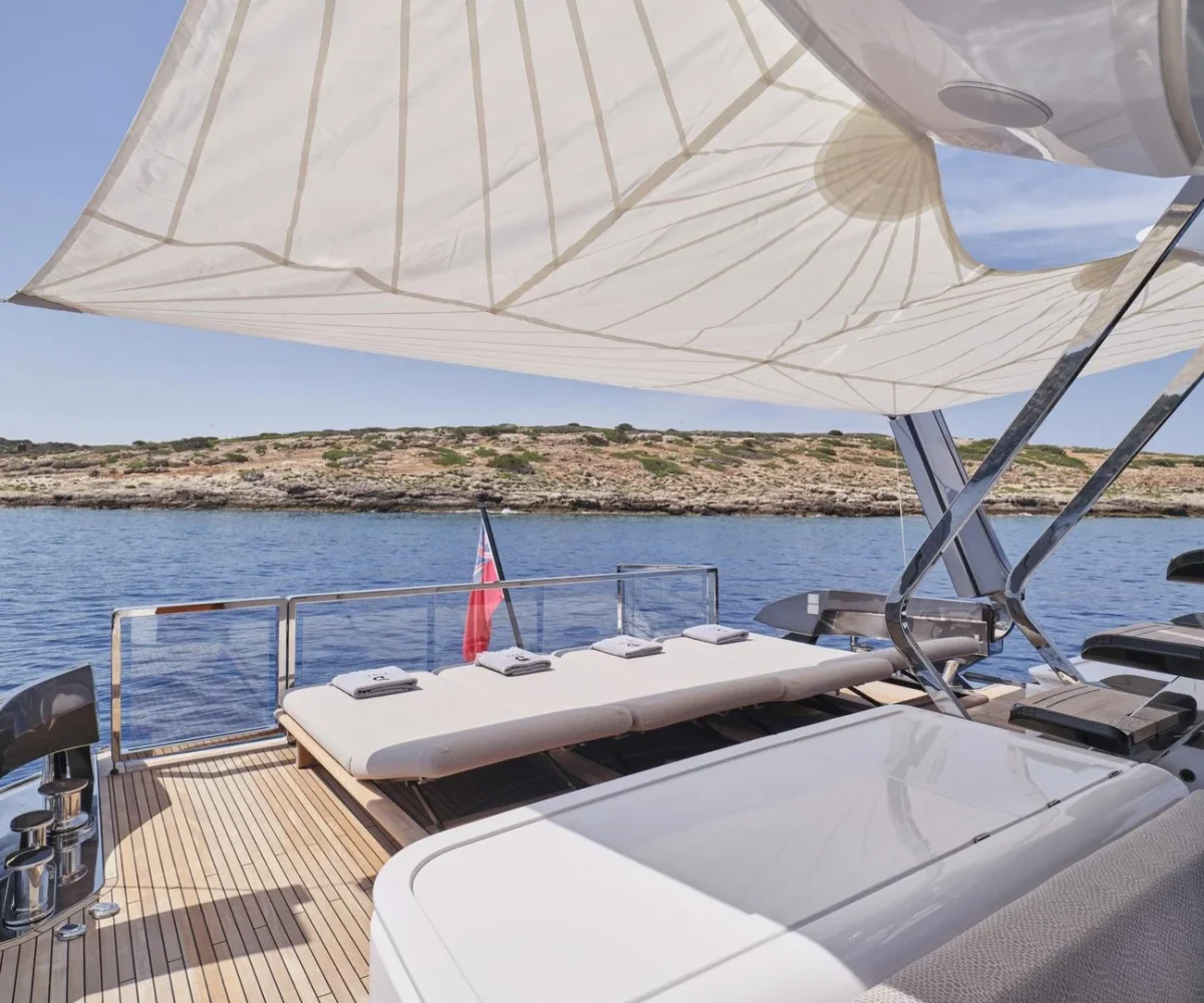 yachtImage_ext_1051_27898